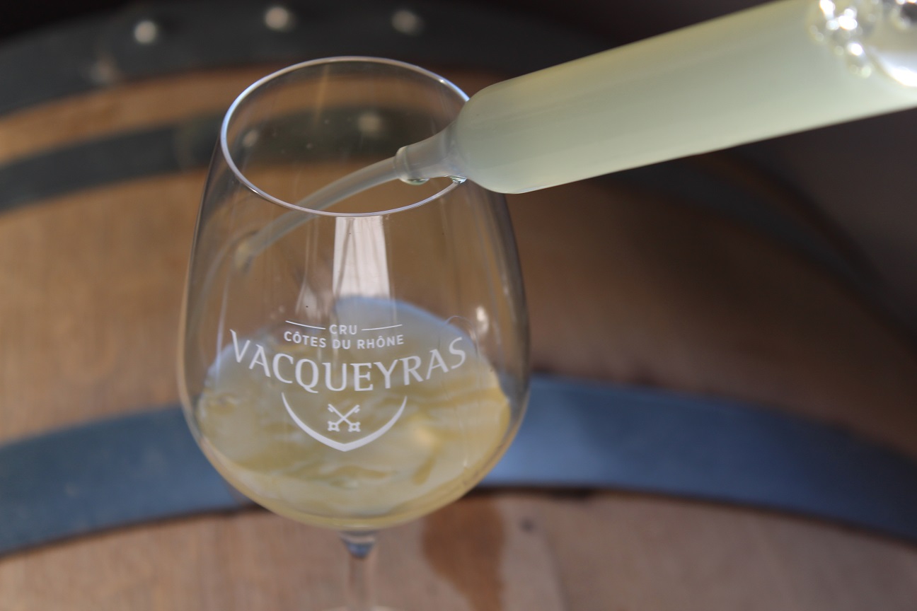 Domaine Chant des Loups Vacqueyras blanc