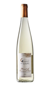 bouteille détourée du muscat de Beaumes-de-Venise BIO Vin Doux Naturel Domaine Chant des Loups
